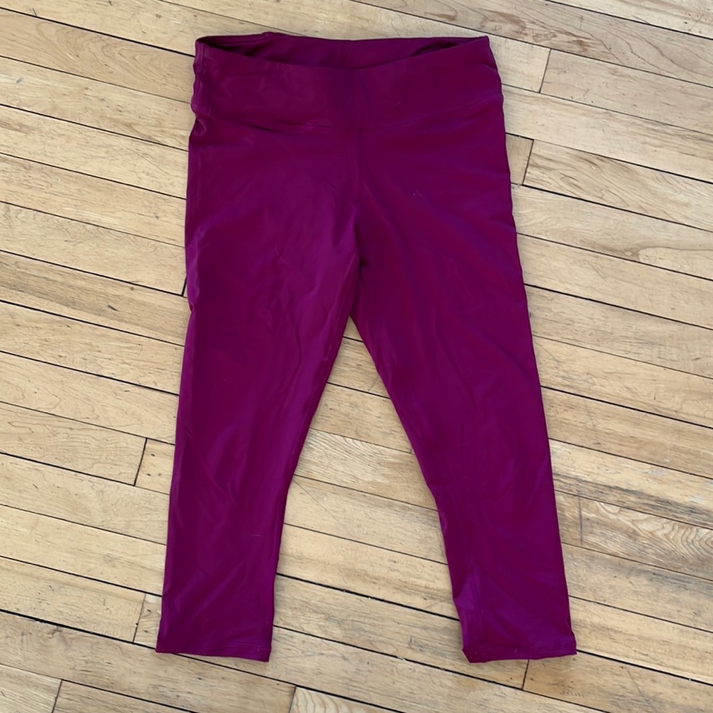 Fabletics cropped legging